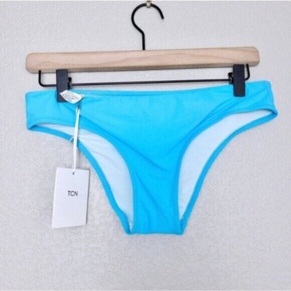 NWT TCN Banda Bikini Bottom 4 Fruits Strawberry Embroidered White Turquoise - Picture 2 of 7